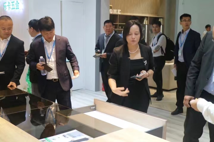 Reggar樂(lè)卡五金】現(xiàn)場(chǎng) | 樂(lè)卡五金華麗綻放居然之家智能云棲生活節(jié)